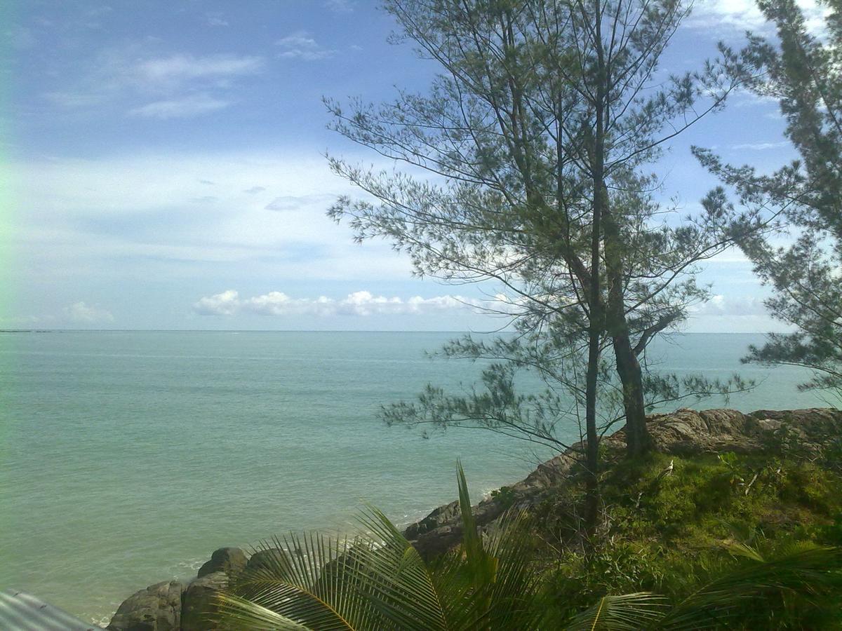 Pandan Beach Homestay Kampong Pandan Екстериор снимка