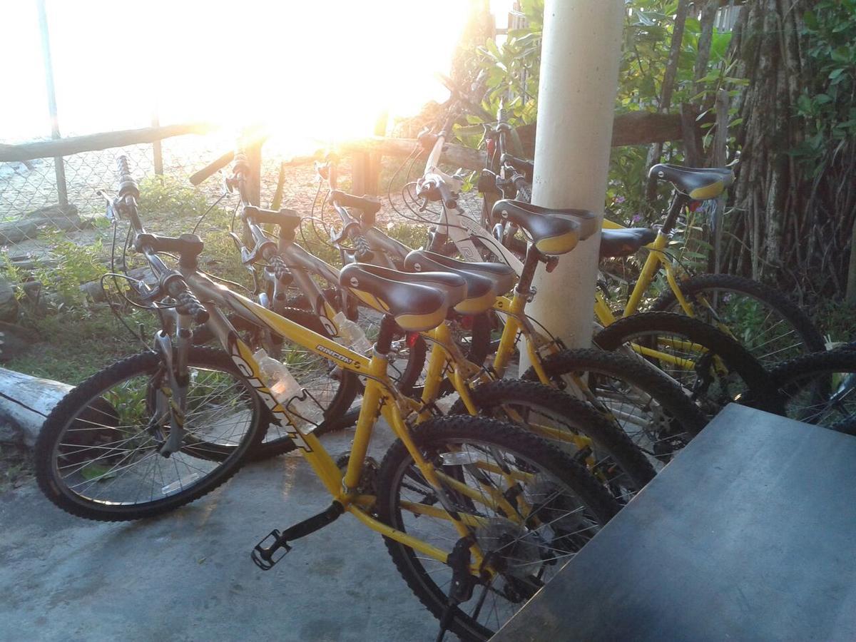 Pandan Beach Homestay Kampong Pandan Екстериор снимка
